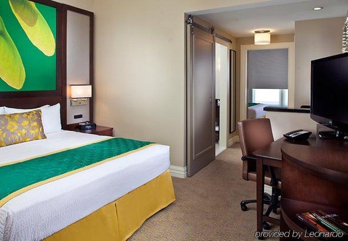 Courtyard By Marriott New Orleans French Quarter/Iberville Стая снимка