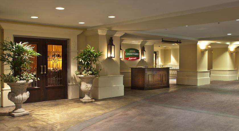 Courtyard By Marriott New Orleans French Quarter/Iberville Екстериор снимка